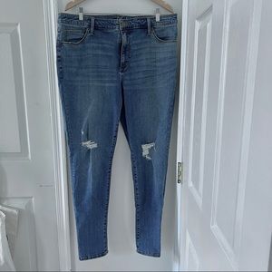Universal Thread Blue High Rise Skinny Jeans